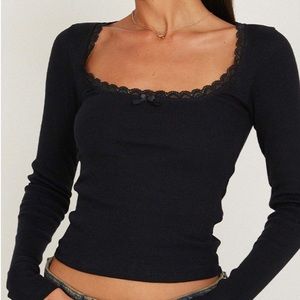 DANITY BLACK LONGSLEEVE 🤍 WITH BOW AND TRIMMING! vampire core, coquette, goth